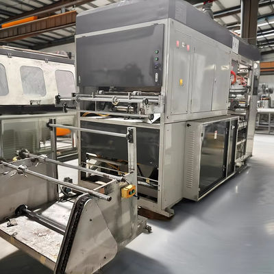 Plastic Vacuum Forming Machine With 7200*2200*2400mm Overall Size And 33kw Motor Power